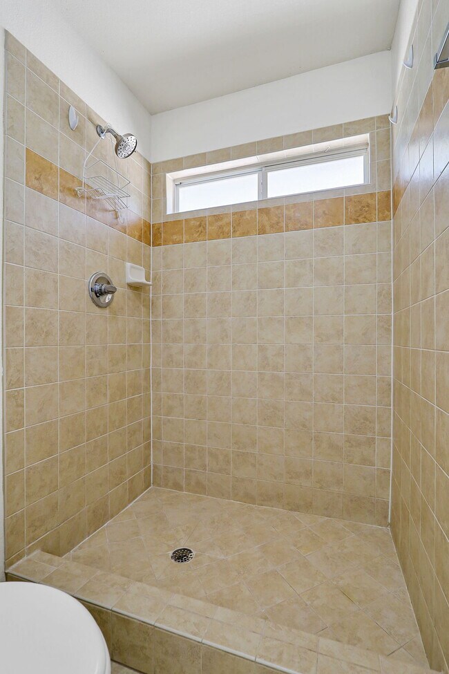 Building Photo - 3214 N Stanton St