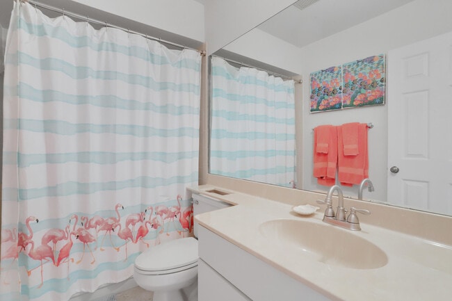 Building Photo - 75 Venetian Dr