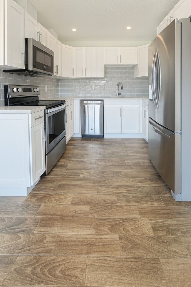 Building Photo - Stunning 3-Bedroom Pool Home in Lehigh – Completely Renovated with Resort-Style Living!