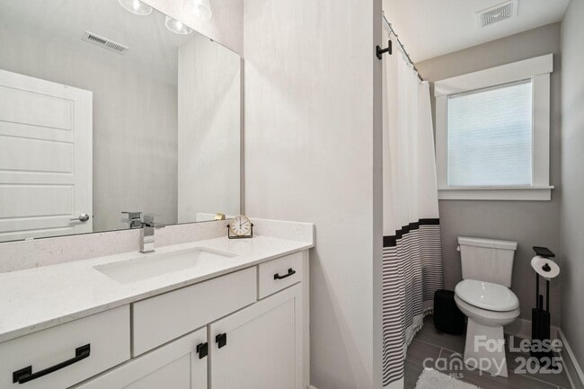 Building Photo - 2507 Marlowe Ave