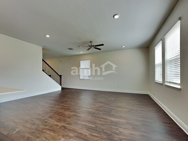 Building Photo - 27446 St Andrews Avenue