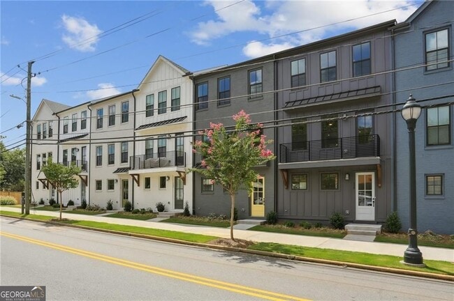 Building Photo - 138 Chestnut Cir