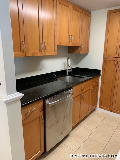 Building Photo - 210 Gerry Rd