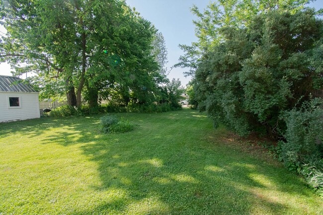 Building Photo - Charming 1-Bed Home With Patio + Garage Minutes From Downtown