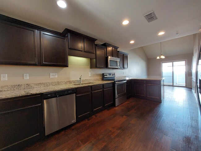 Primary Photo - 3013 Joseph Dr