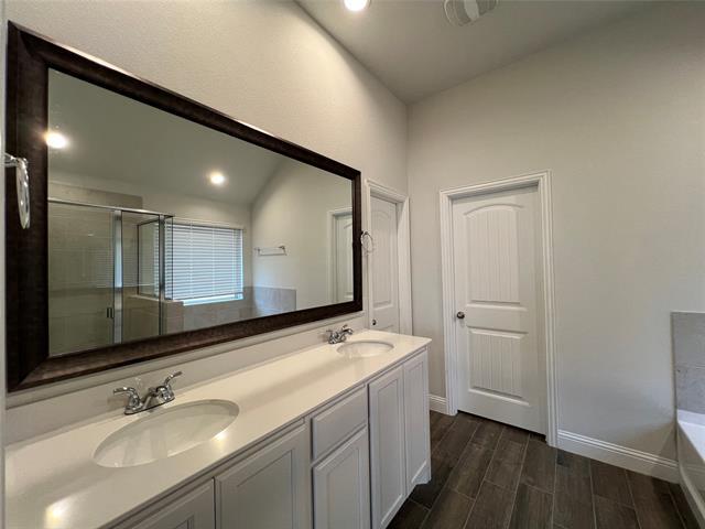 Building Photo - 14869 Nightmist Rd