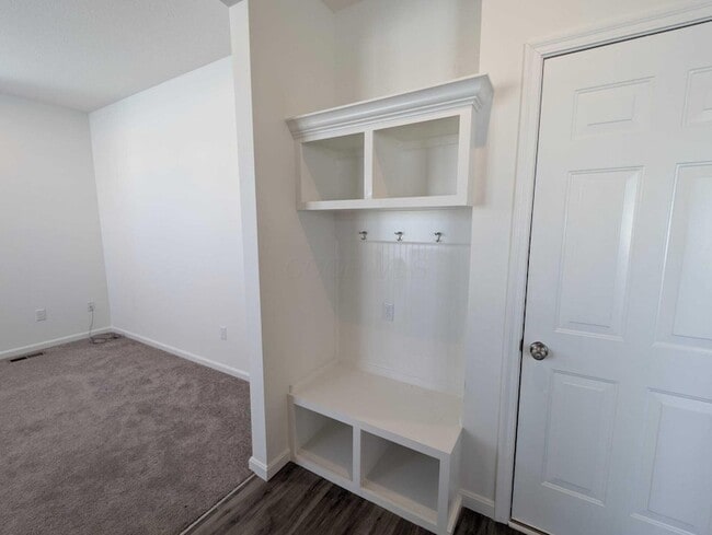 Building Photo - 8210 Daylily Dr