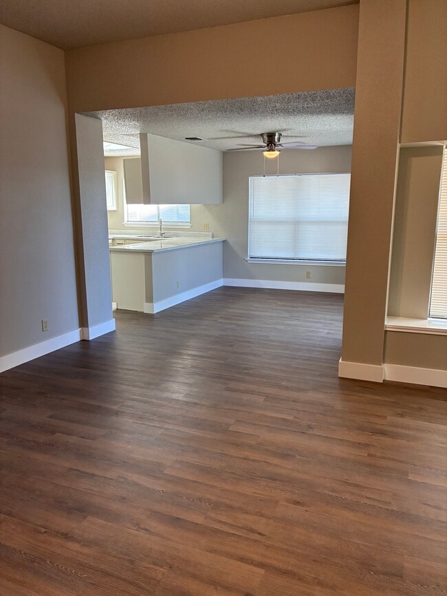 Building Photo - 7503 Longing Trail