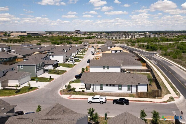 Building Photo - 149 Cutleaf