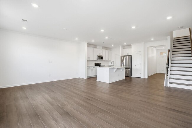 Building Photo - BEAUTIFUL AND READY FOR YOU- NICE TOWNHOME IN ANGIER, NC