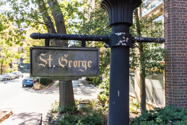 Building Photo - 1280 21st St NW