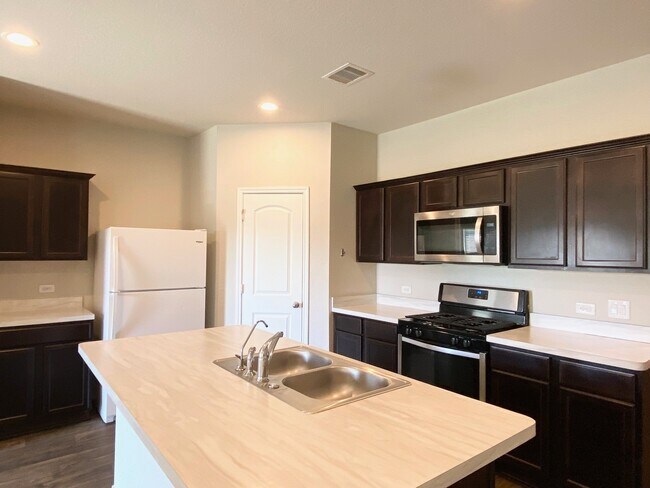 Building Photo - 21011 Bryant Maple Ct