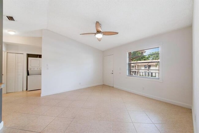 Building Photo - 9466 Boca Cove Cir