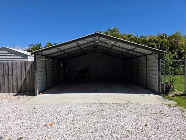 Building Photo - 5616 27th Ave S