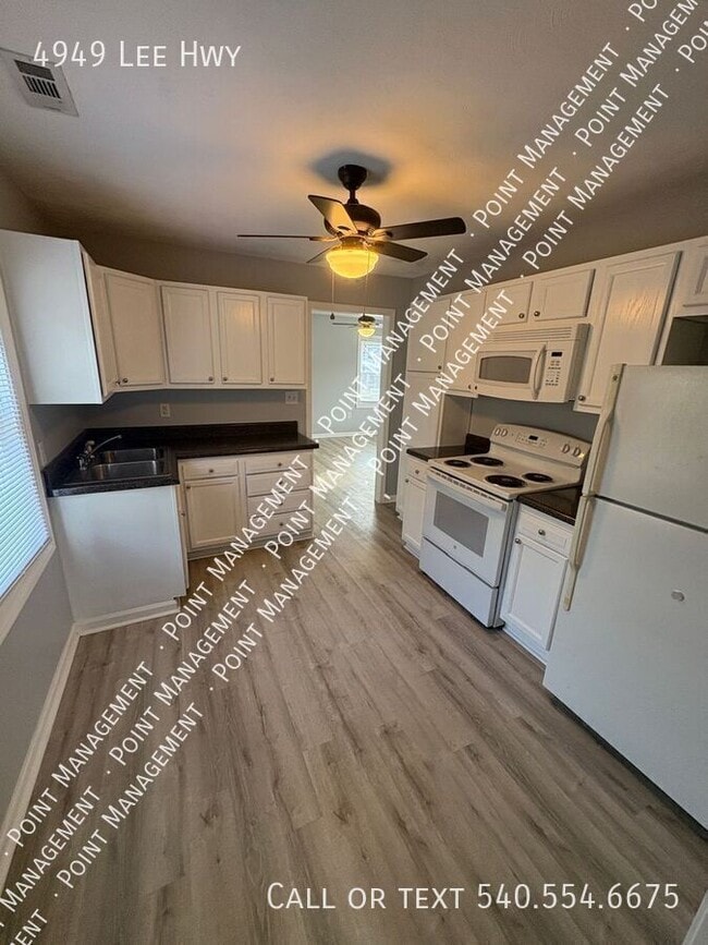 Building Photo - 4949 Lee Hwy