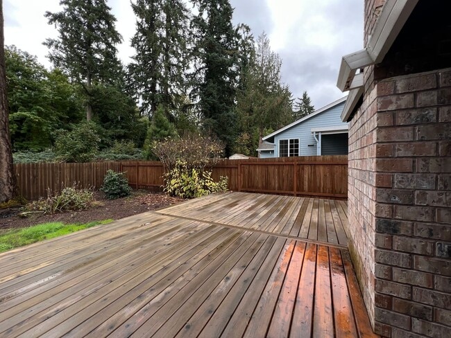 Building Photo - Charming 3-Bed, 2-Bath Retreat!