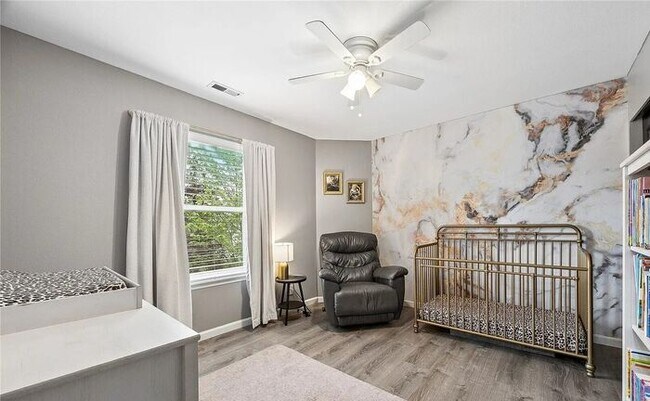 Building Photo - Beautiful Updated 5 Bedroom Home in Graham!