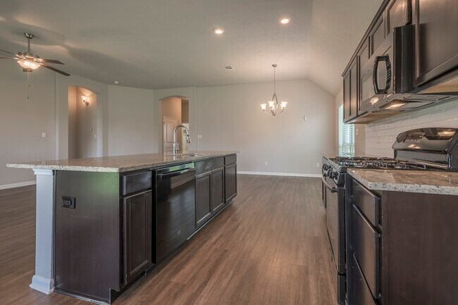 Building Photo - 7418 Masters Dr