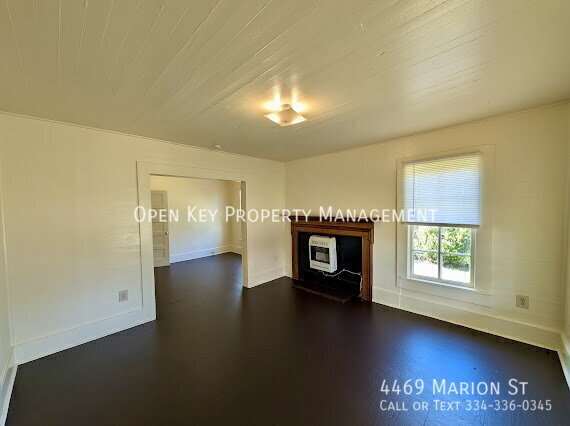 Building Photo - 4469 Marion St