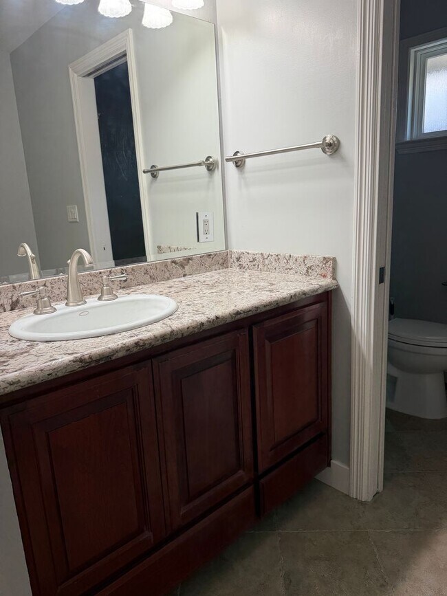 Building Photo - 5447 Anselmo Ct