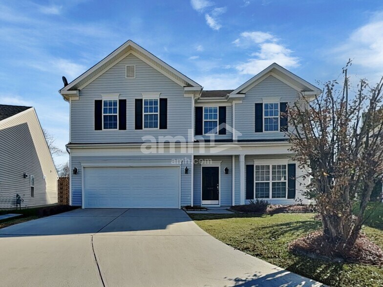 Primary Photo - 6352 Hedgewood Ln