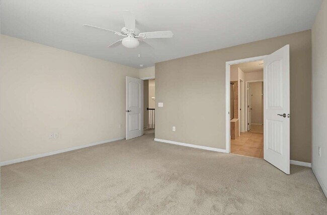Building Photo - 3-Bed Townhome in Brier Creek