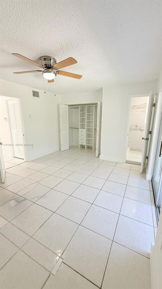 Building Photo - 20337 NE 2nd Ave