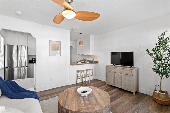 Building Photo - 13304 2nd St E