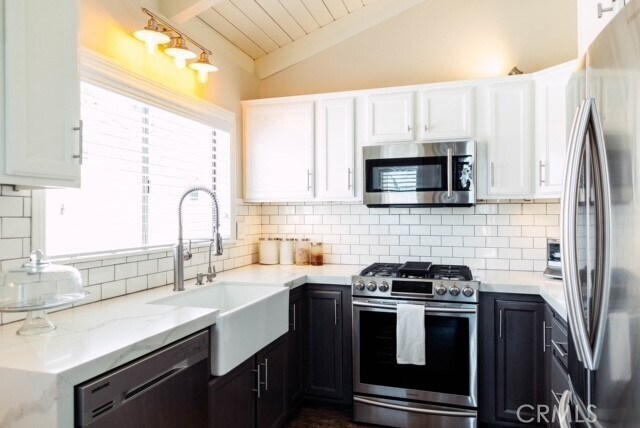 Building Photo - 707 Heliotrope Ave