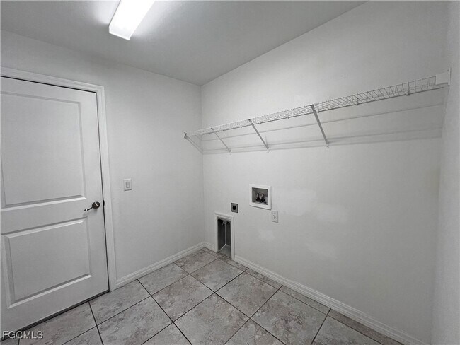 Building Photo - 2908 15th St W