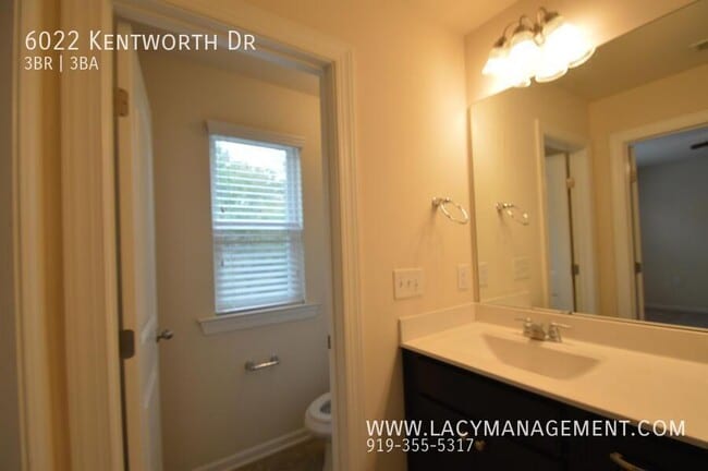 Building Photo - 6022 Kentworth Dr