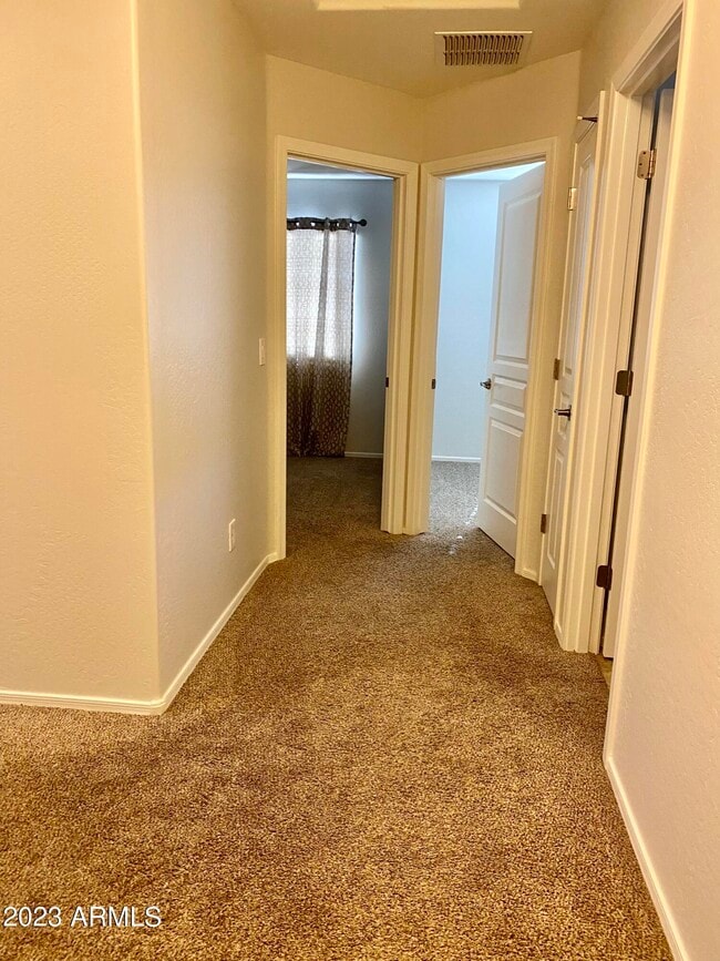 Building Photo - 1675 W Pelican Dr