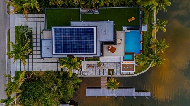 Primary Photo - 1100 Sandpiper St