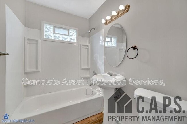 Building Photo - 7744 Bertram Ave