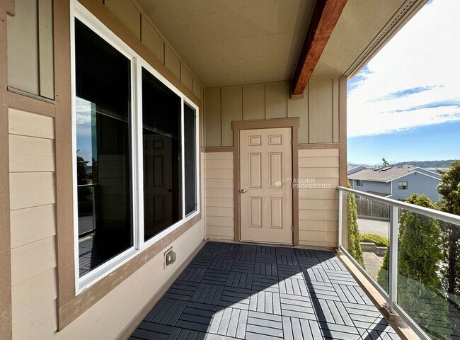 Building Photo - 1850 SW Scenic Heights St