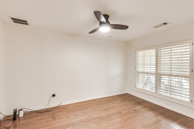 Building Photo - 15437 Fisher Island Dr