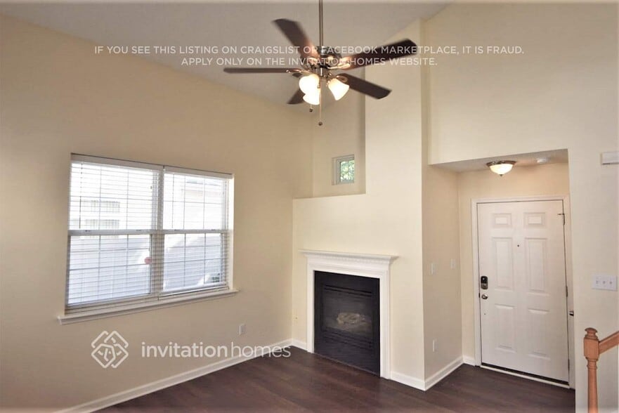 Building Photo - 8611 Meadowmont View Dr