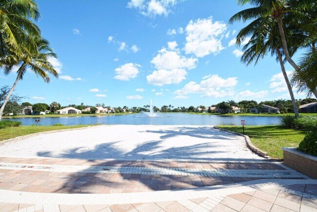 Building Photo - 11595 Pamplona Blvd