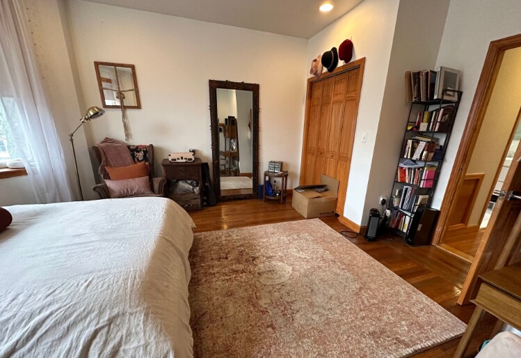 Building Photo - 25 Gibbs St