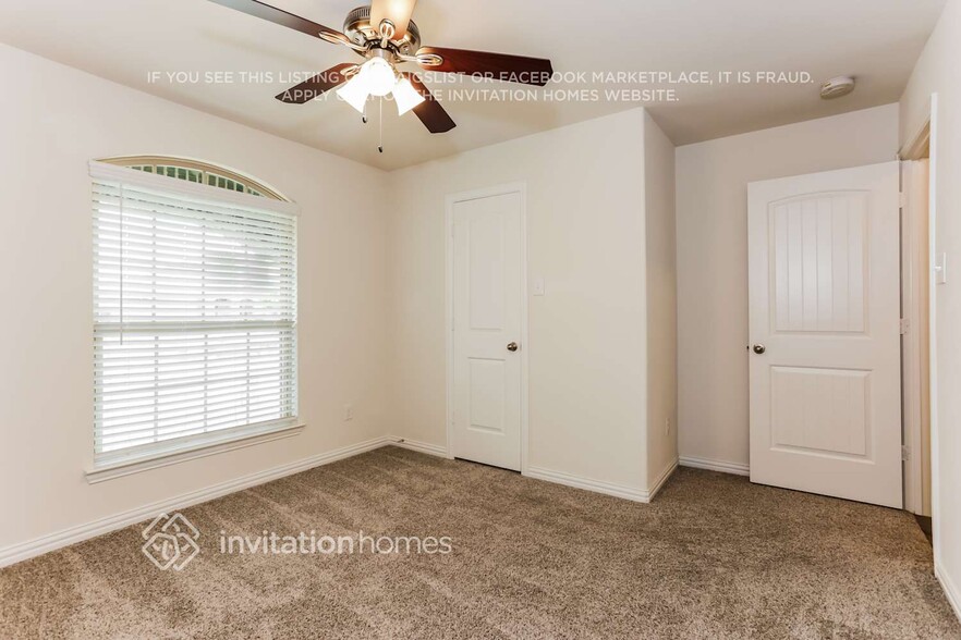 Building Photo - 1353 Renoir Dr