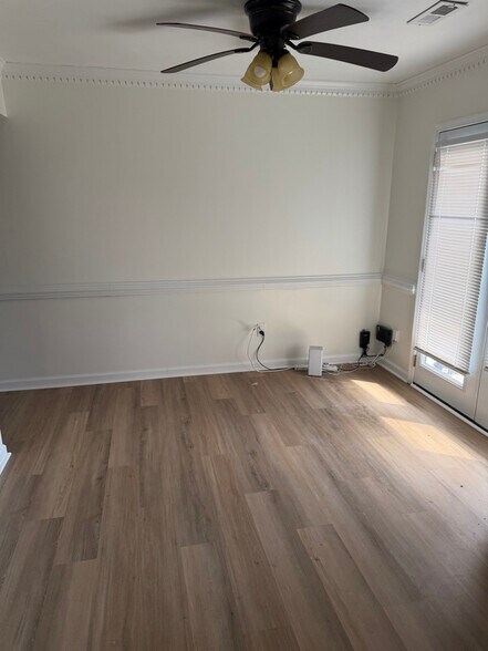 Building Photo - 5756 Rivermill Cir