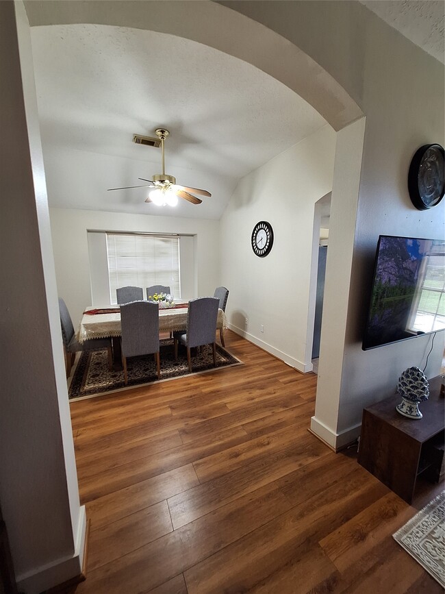 Building Photo - 20323 Concord Hill Dr