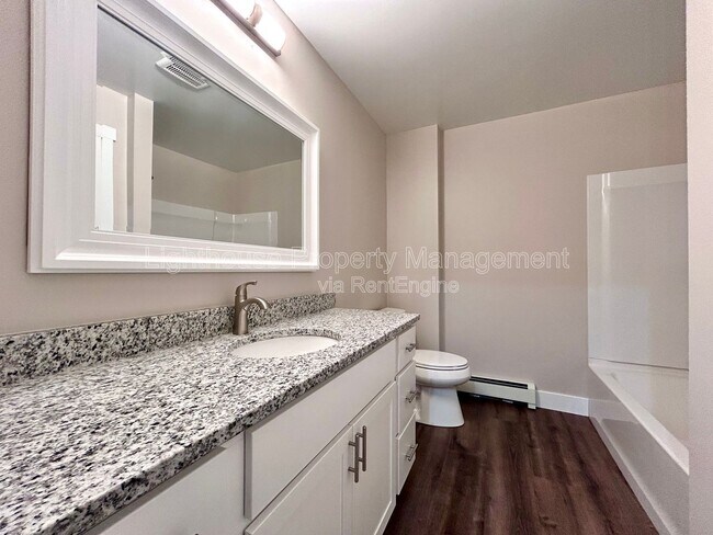 Building Photo - 2874 Taft Ave SW