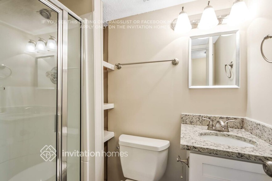 Building Photo - 3164 Periwinkle Dr