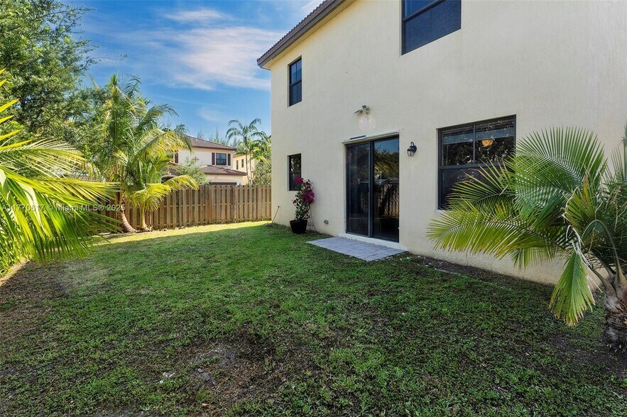 Building Photo - 8890 NW 99th Path