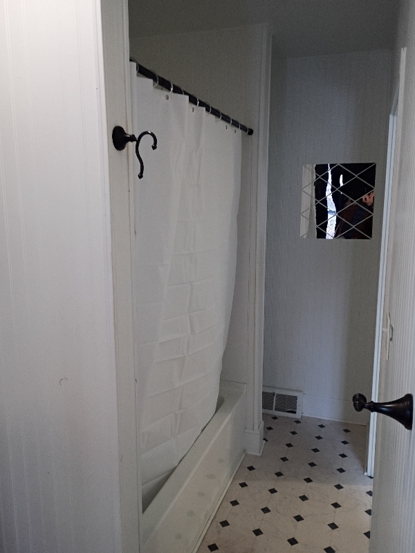 Building Photo - 1011 Willow St