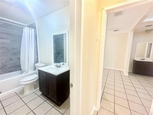 Building Photo - 5101 Purple Sage Dr