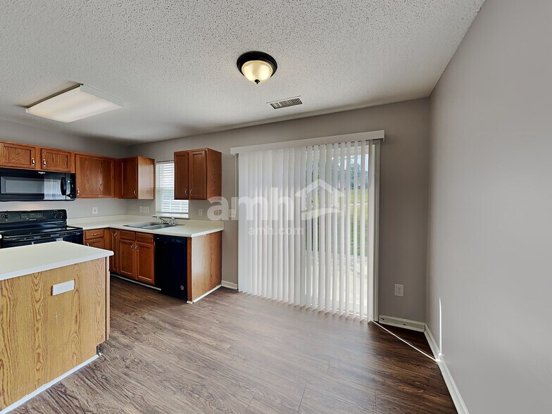 Building Photo - 1333 Harland St