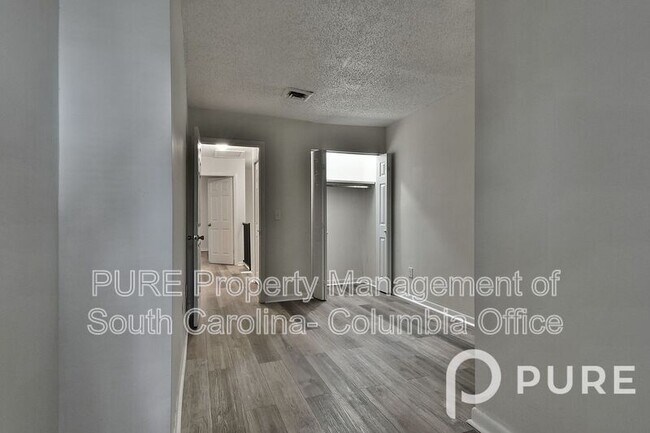 Building Photo - 301 Harbor Heights Dr