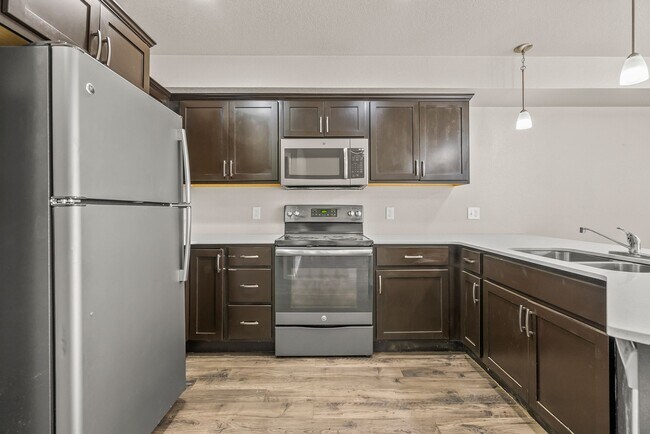 Building Photo - 5741 Summerland Drive